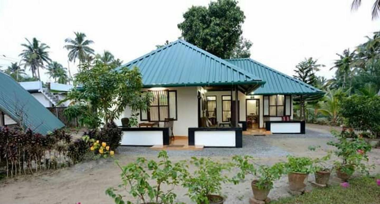 Kadaloram Beach Resort Kochi Extérieur photo
